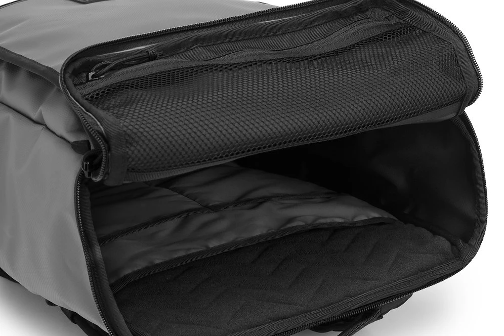 Chrome Industries Volcan Backpack 5 Chrome Industries Volcan Backpack - Image 3