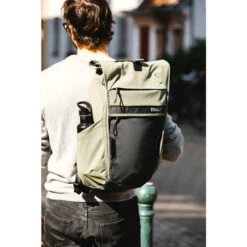 Thule Paramount Commuter Backpack 27L 25 Thule Paramount Commuter Backpack 27L -Selected Fashion Luggage Stores 7cc935 250136d6d5f74659a3a2302ed2ea7523mv2