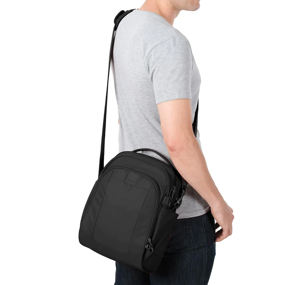Pacsafe Metrosafe LS250 Anti-Theft Shoulder Bag 16 Pacsafe Metrosafe LS250 Anti-Theft Shoulder Bag - Image 14