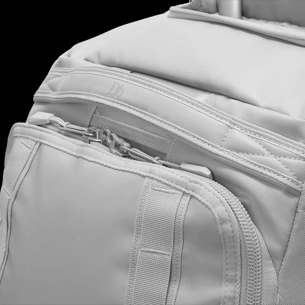 Douchebags The Strøm 60L Rollerbag 5 Douchebags The Strøm 60L Rollerbag - Image 3
