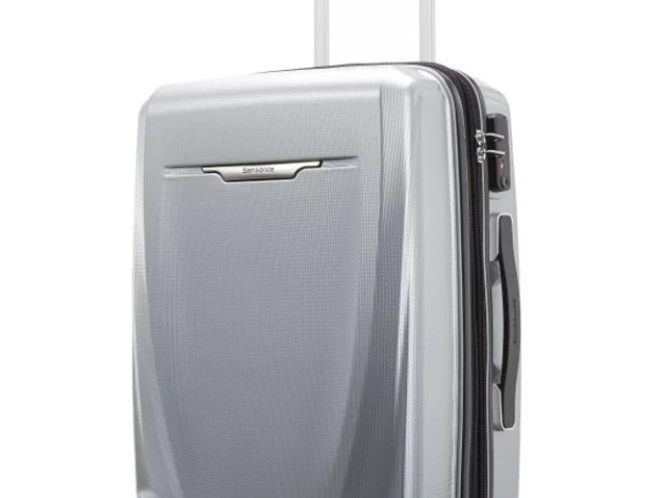 Samsonite Winfield 3 DLX Carry-On Spinner 3 Samsonite Winfield 3 DLX Carry-On Spinner